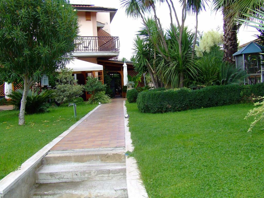 Bed and Breakfast Ciao Ciao Roma Экстерьер фото